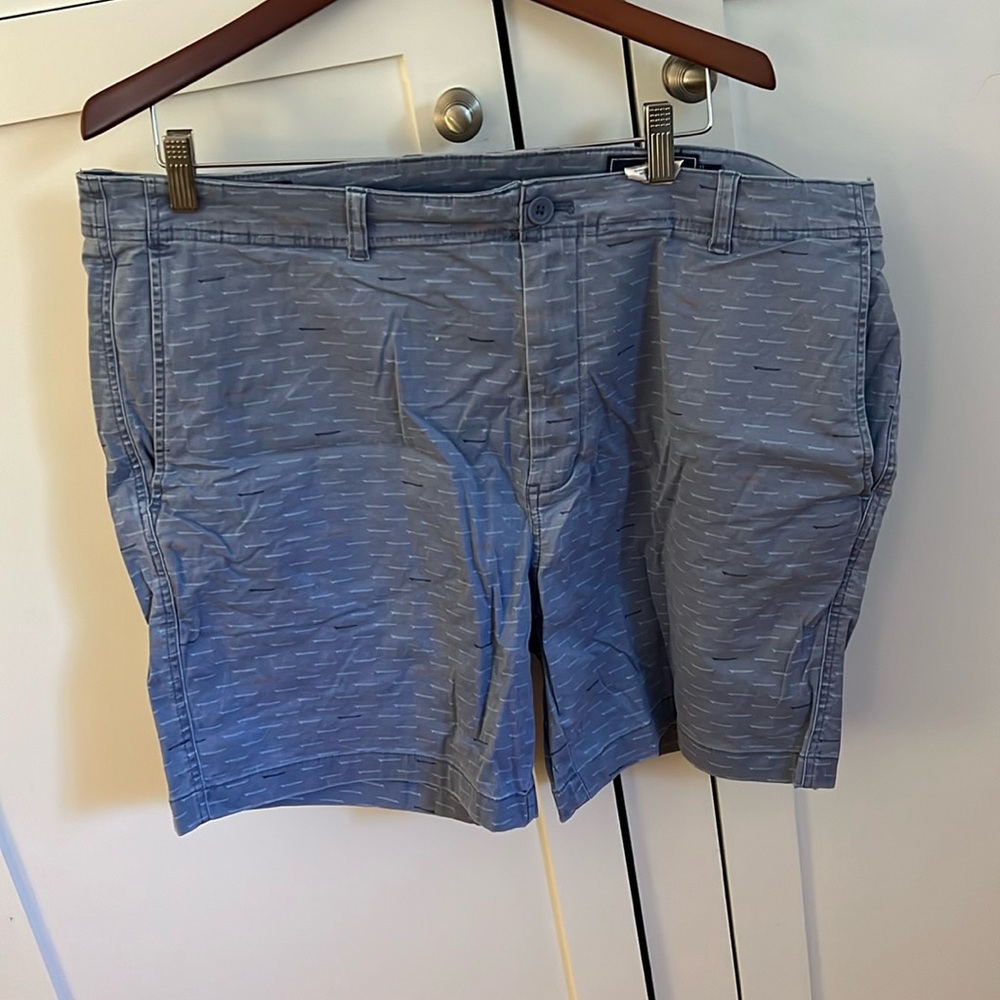 Vineyard Vines Men’s Shorts - Size 40